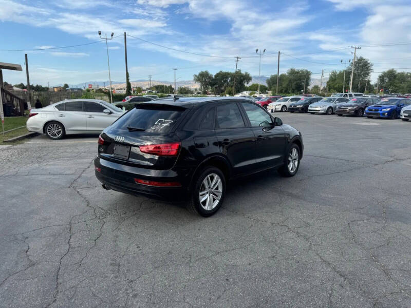 2017 Audi Q3 2.0T Premium