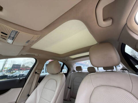 2015 Mercedes-Benz C-Class C 300