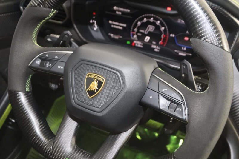 2022 Lamborghini Urus