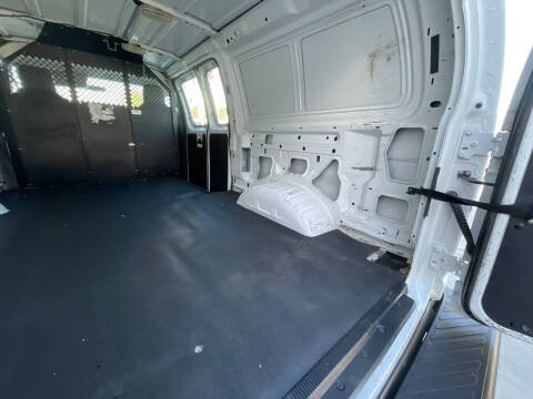 2010 Ford E-Series E-250