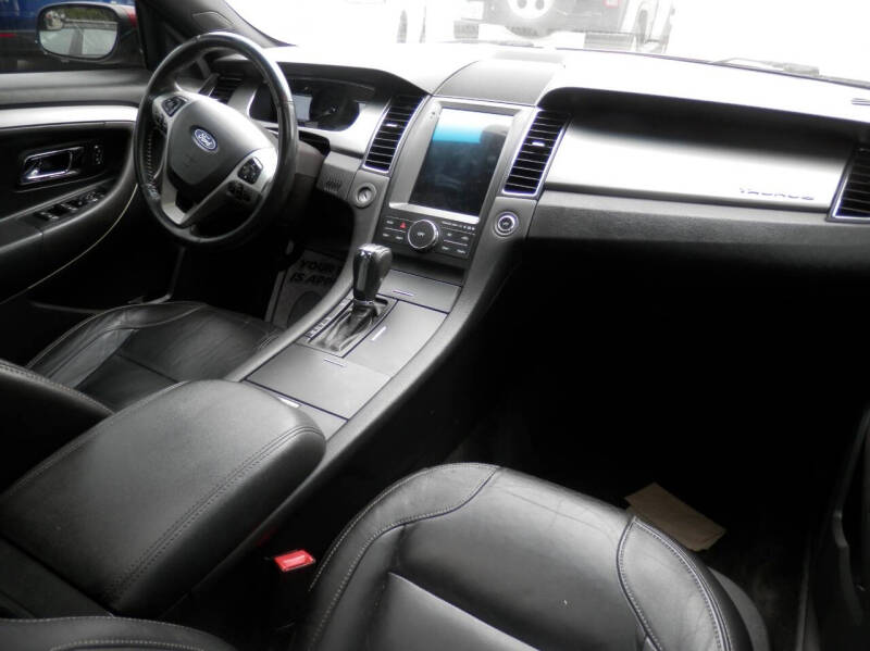 2014 Ford Taurus SEL