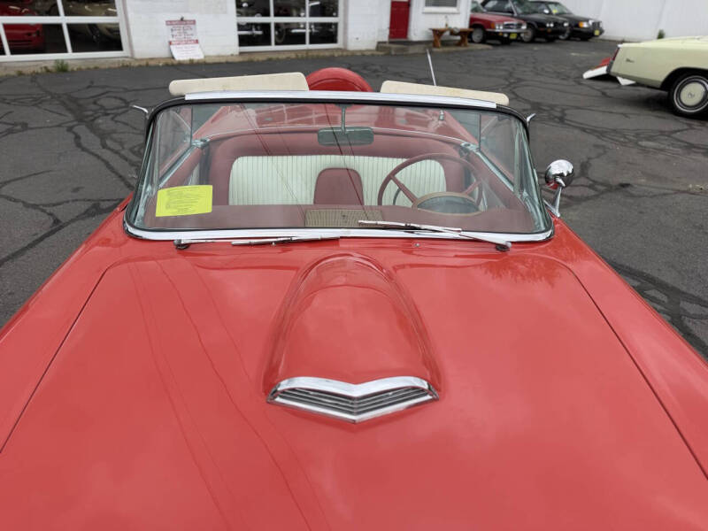 1956 Ford Thunderbird