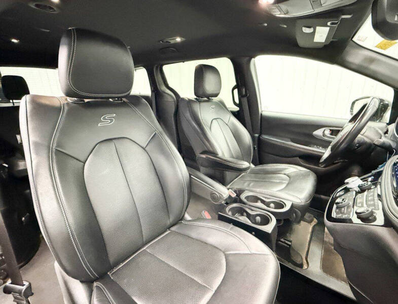 2021 Chrysler Pacifica Touring L
