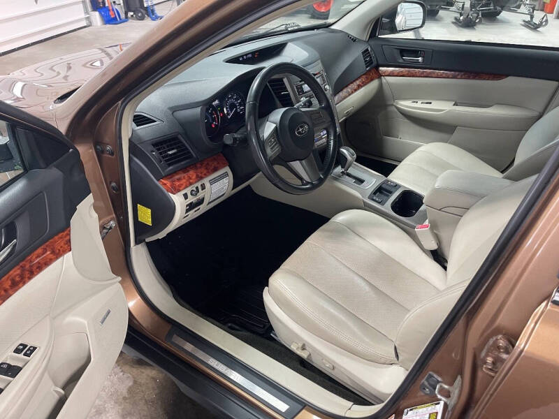 2011 Subaru Outback 2.5i Limited