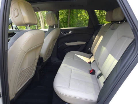 2023 Audi Q4 e-tron quattro Premium 50