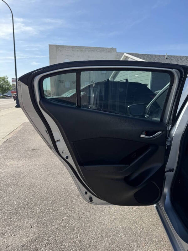 2017 Mazda MAZDA3 Sport