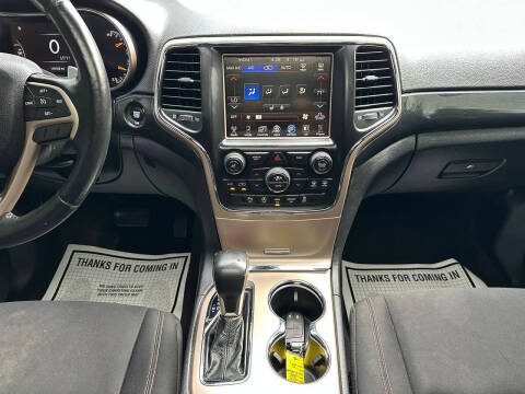 2017 Jeep Grand Cherokee Laredo 75th Anniversary