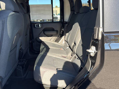 2026 Jeep Gladiator Willys