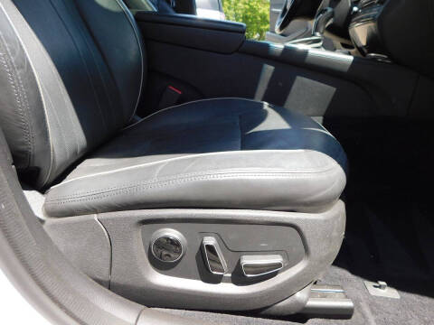 2015 Hyundai Genesis