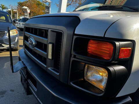 2013 Ford E-Series E-150