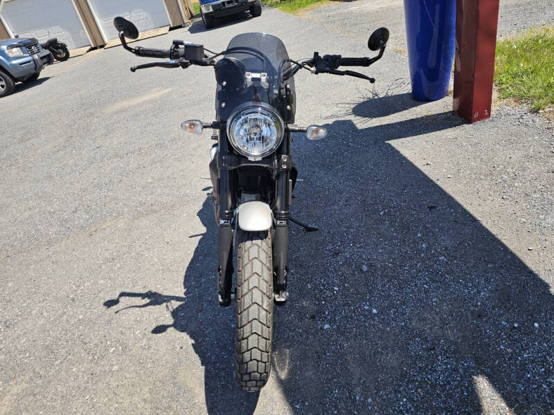 2017 Ducati Scrambler Silver Ice Ed