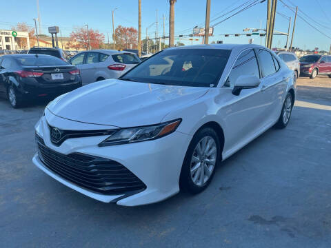 2018 Toyota Camry for sale at Advance Auto Wholesale in Pensacola FL