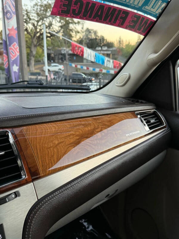 2013 Cadillac Escalade ESV Platinum Edition