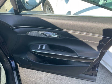 2025 Genesis GV70 2.5T Standard