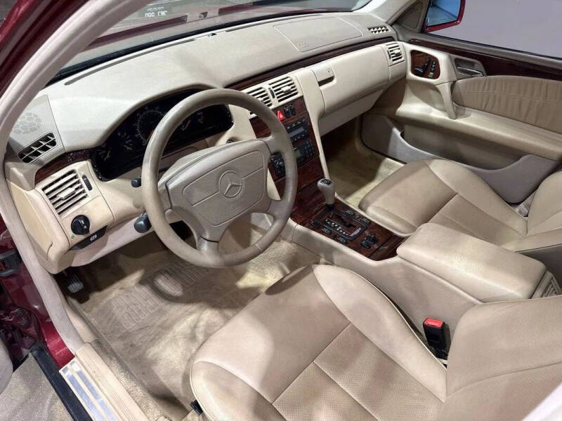 1999 Mercedes-Benz E-Class E 320