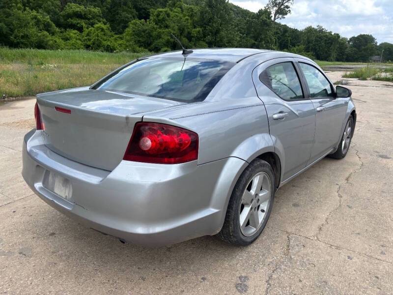 2013 Dodge Avenger SE