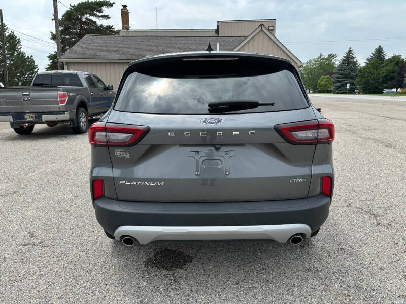 2025 Ford Escape Platinum