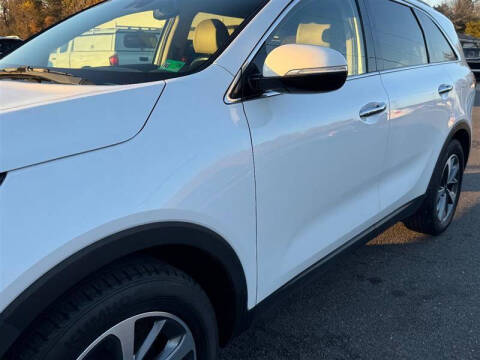 2019 Kia Sorento EX V6