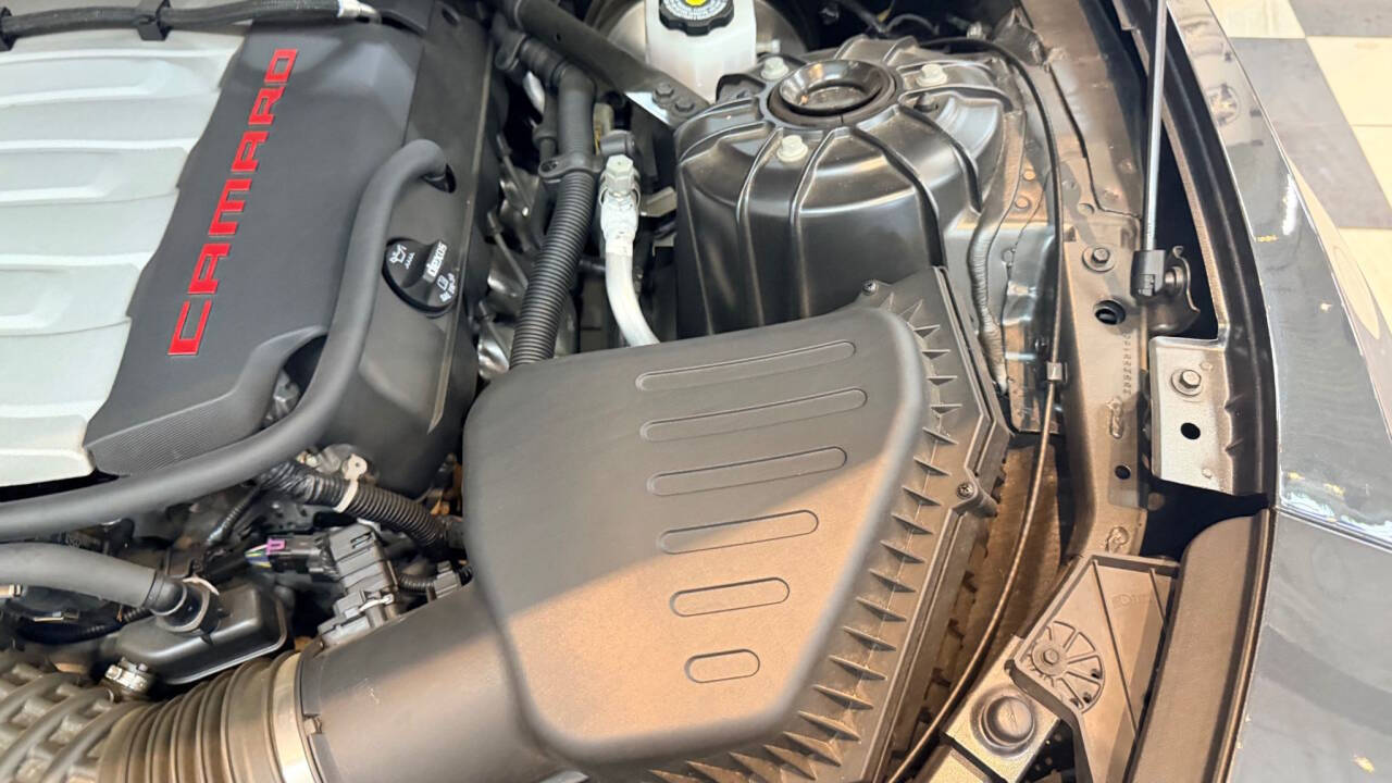 2017 Chevrolet Camaro 61