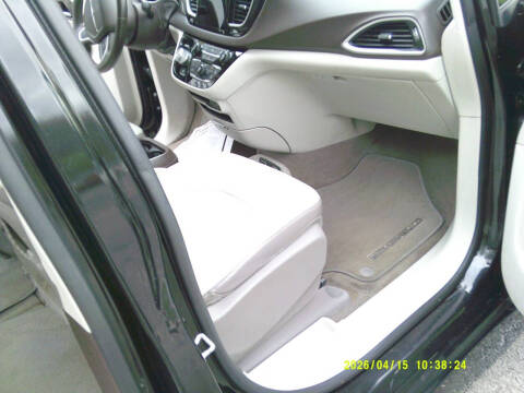 2017 Chrysler Pacifica Touring Plus