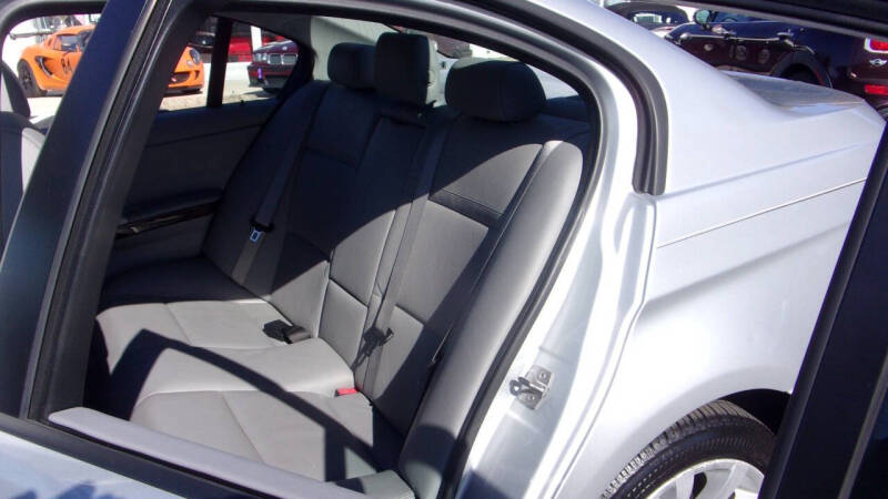 2011 BMW 3 Series 328i