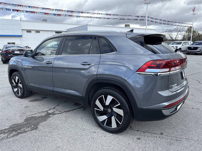 2025 Volkswagen Atlas Cross Sport SE 4Motion