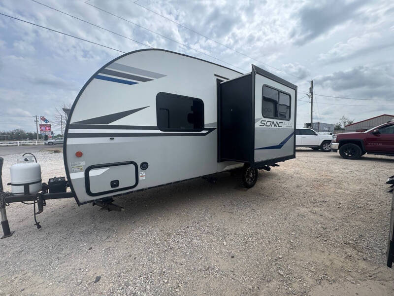 2022 Venture RV Sonic