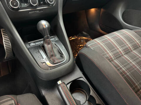 2010 Volkswagen GTI Base PZEV