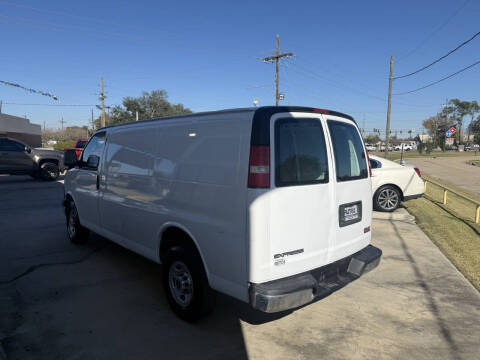 2016 GMC Savana 2500