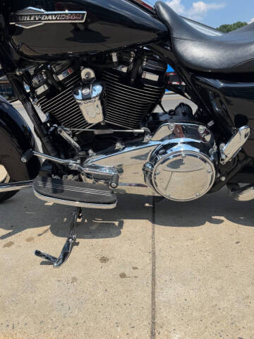 2021 Harley-Davidson Road Glide FLTRX