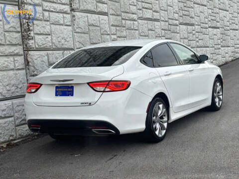 2015 Chrysler 200 S