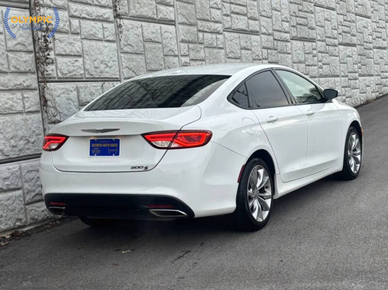 2015 Chrysler 200 S
