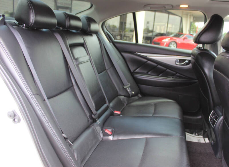 2021 Infiniti Q50 Luxe