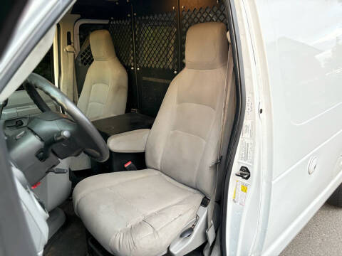 2012 Ford E-Series E-150