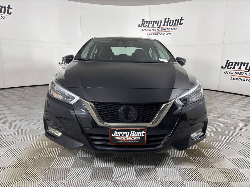 2021 Nissan Versa SR