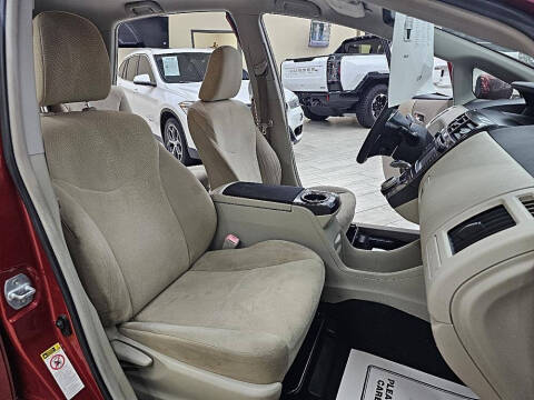 2012 Toyota Prius v Two