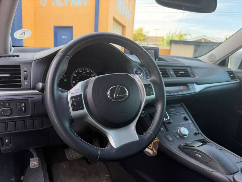 2013 Lexus CT 200h