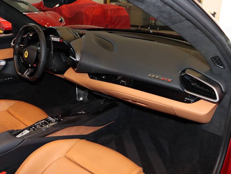 2024 Ferrari 296 GTS