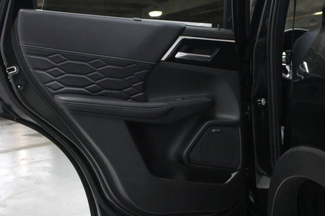 2025 Mitsubishi Outlander SEL