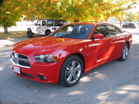 2014 Dodge Charger for sale at The Car Vault in Holliston MA