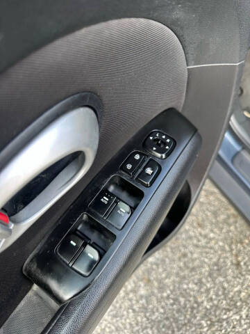 2014 Kia Soul +