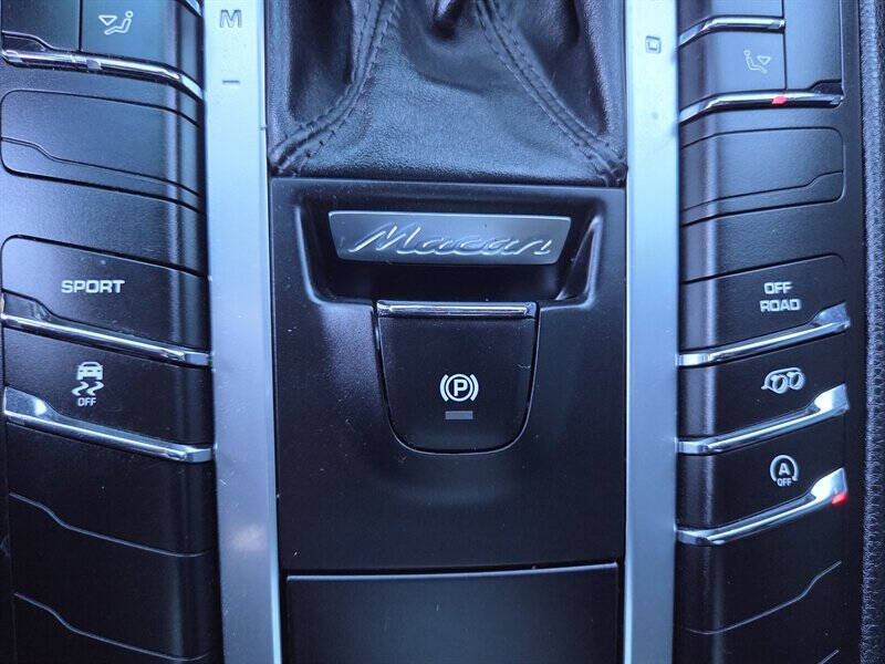 2016 Porsche Macan S