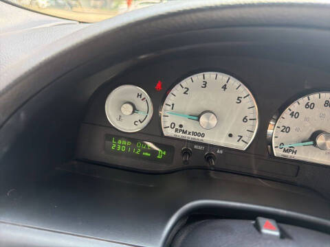2005 Ford Thunderbird Deluxe