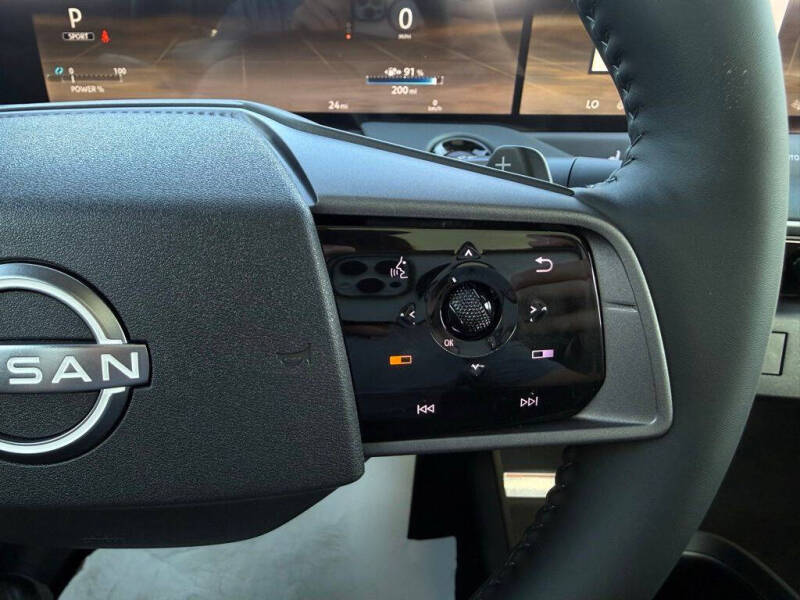 2026 Nissan LEAF Platinum+