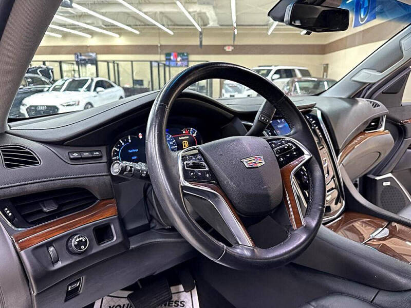 2018 Cadillac Escalade Premium Luxury