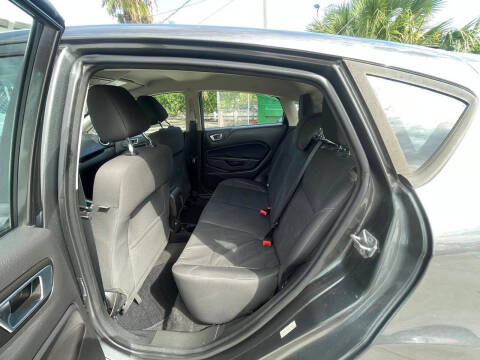 2016 Ford Fiesta SE