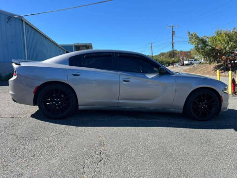 2016 Dodge Charger SE
