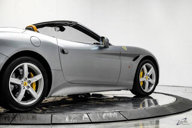 2016 Ferrari California T