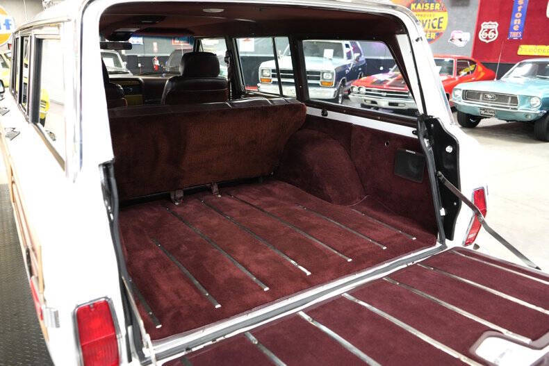 1989 Jeep Grand Wagoneer