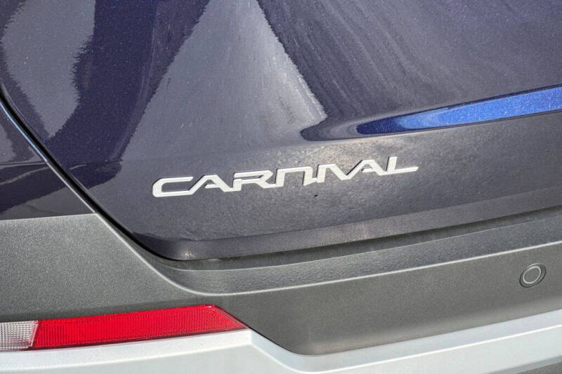 2026 Kia Carnival LX